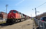 CN 8818 leads train 402 at Rimouski station